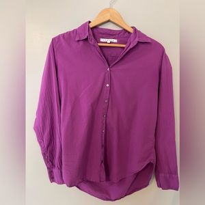 Xirena Beau Button Down Lightweight Long Sleeve Purple Shirt in Purple Size XS